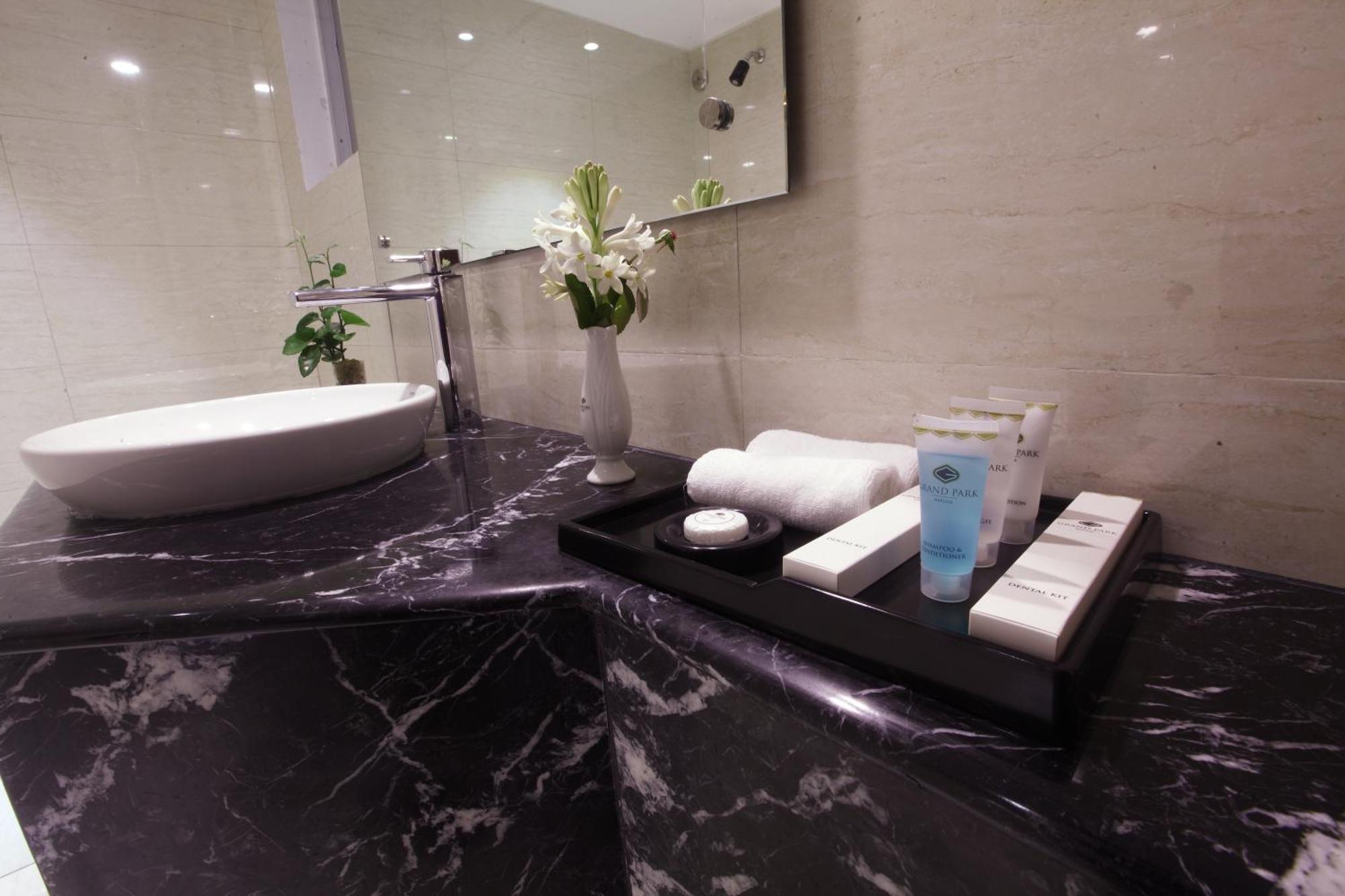 Hotel Grand Park Barishal Ngoại thất bức ảnh